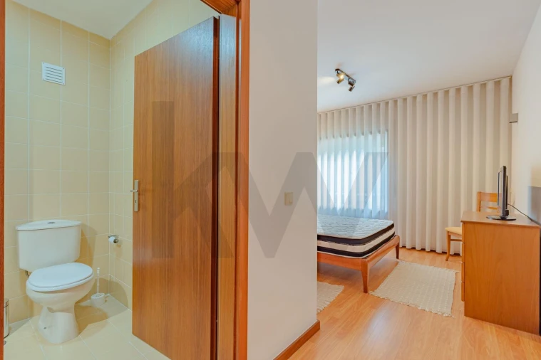 Apartamento T3 para Arrendamento em São João da Madeira Foto 14