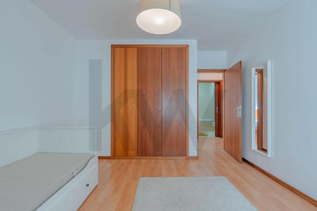 Apartamento T3 para Arrendamento em São João da Madeira Foto 13