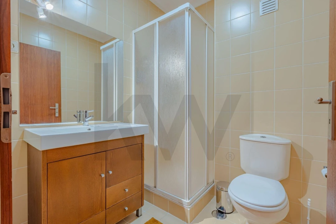 Apartamento T3 para Arrendamento em São João da Madeira Foto 16