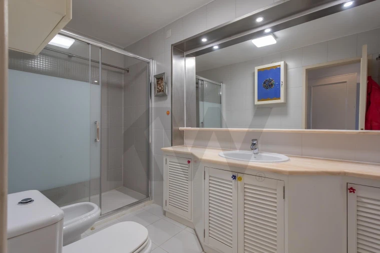 Apartamento T5 para Venda em Algés, Linda-A-Velha e Cruz Quebrada-Dafundo Foto 37