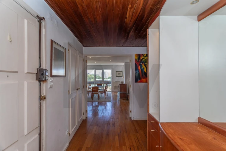 Apartamento T5 para Venda em Algés, Linda-A-Velha e Cruz Quebrada-Dafundo Foto 19