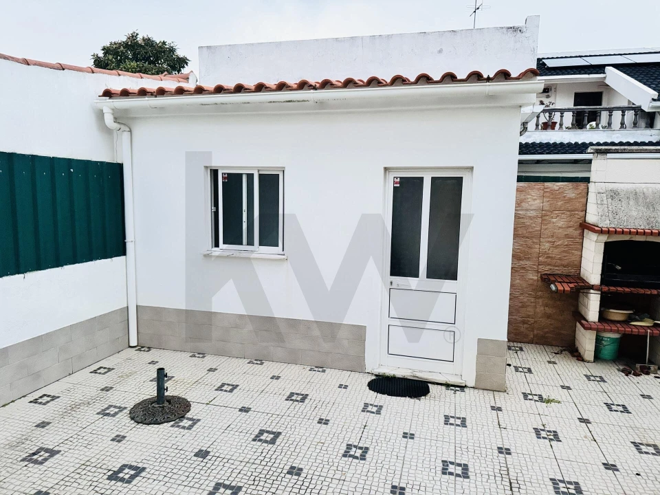 Moradia T2 para Venda em Quinta do Conde Foto 7