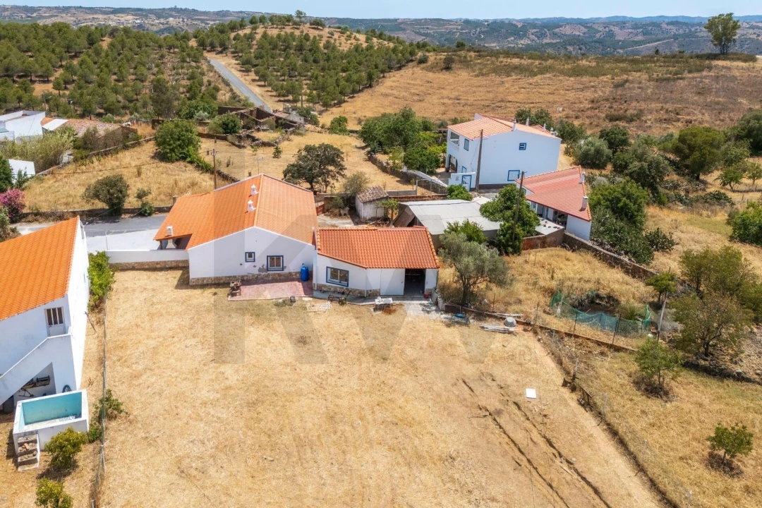 Moradia T2 para Venda em Odeleite Foto 24