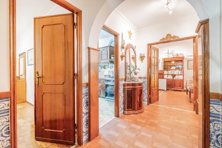 Apartamento T1 para Venda em São Domingos de Rana Foto 27