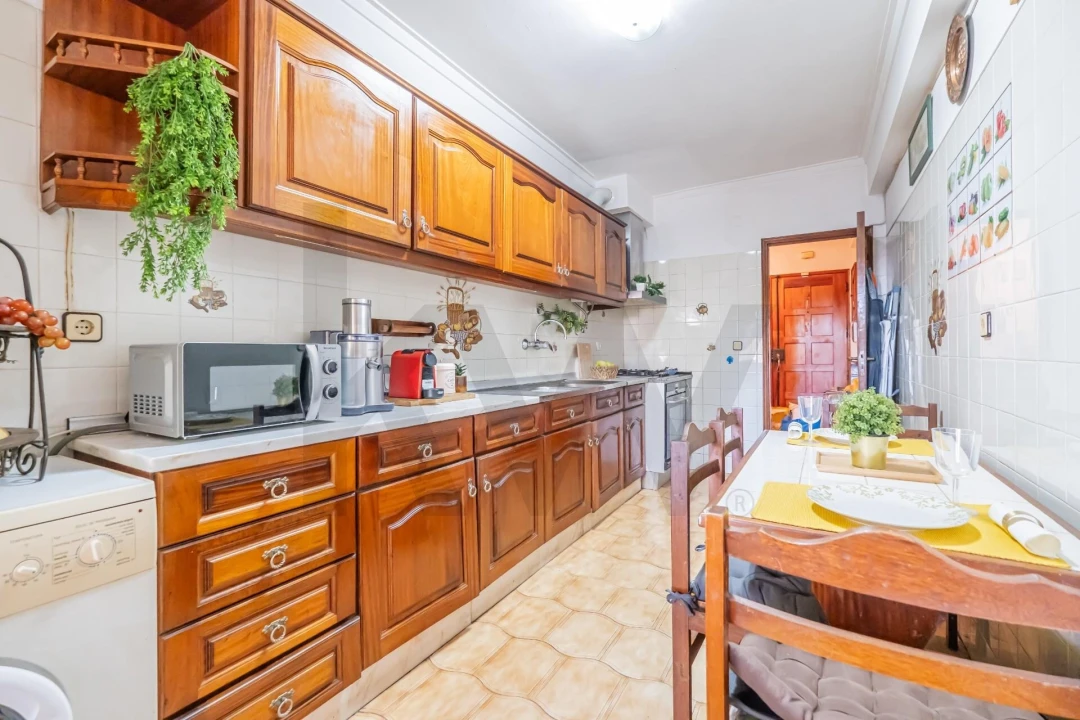 Apartamento T1 para Venda em São Domingos de Rana Foto 10