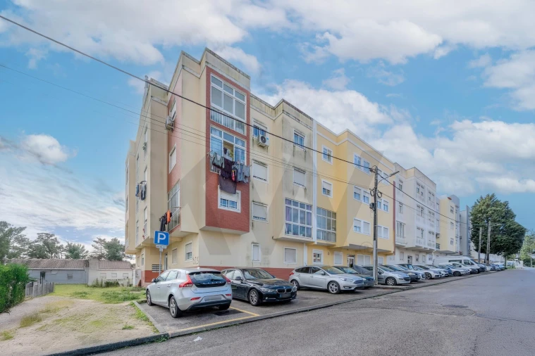 Apartamento T2 para Venda em Quinta do Conde Foto 24