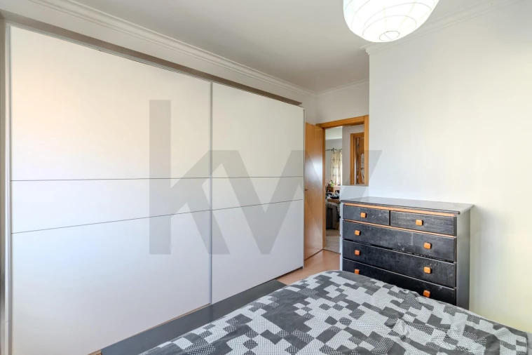 Apartamento T2 para Venda em Quinta do Conde Foto 19