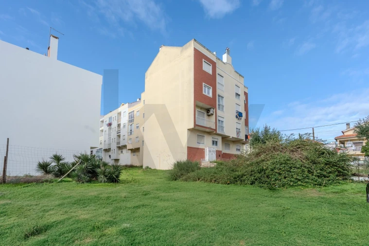 Apartamento T2 para Venda em Quinta do Conde Foto 23