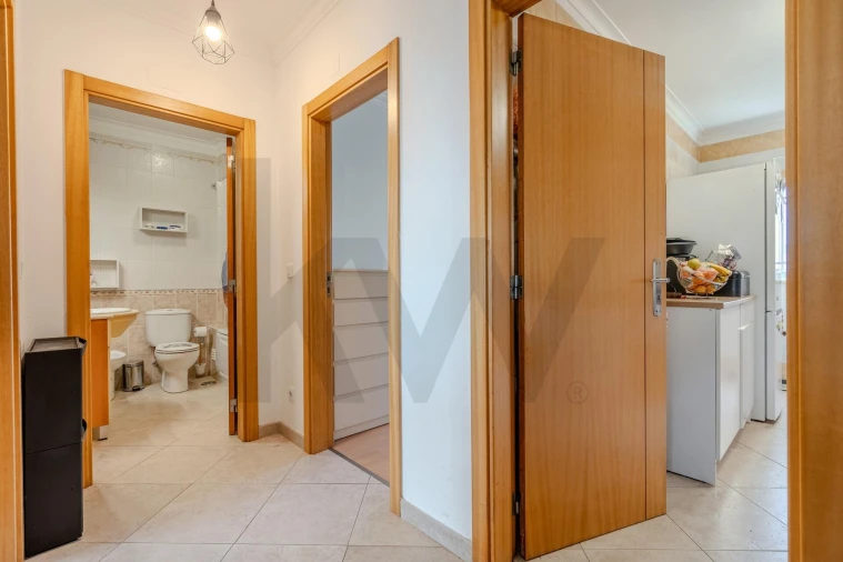 Apartamento T2 para Venda em Quinta do Conde Foto 8