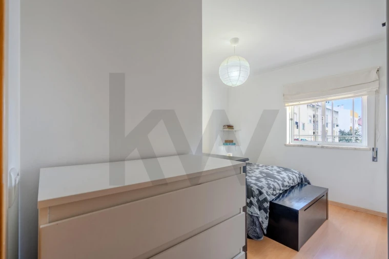 Apartamento T2 para Venda em Quinta do Conde Foto 16
