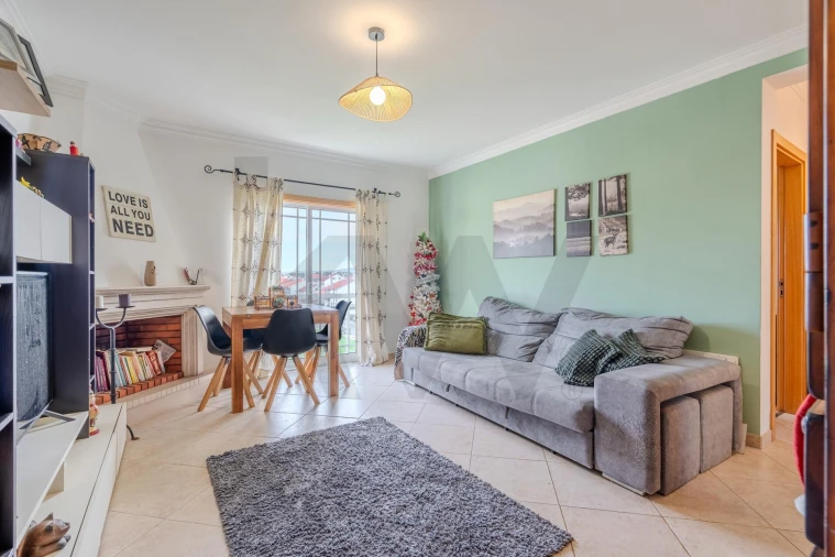 Apartamento T2 para Venda em Quinta do Conde Foto 3