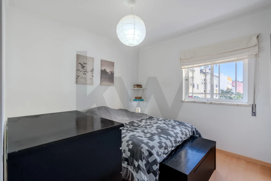 Apartamento T2 para Venda em Quinta do Conde Foto 17