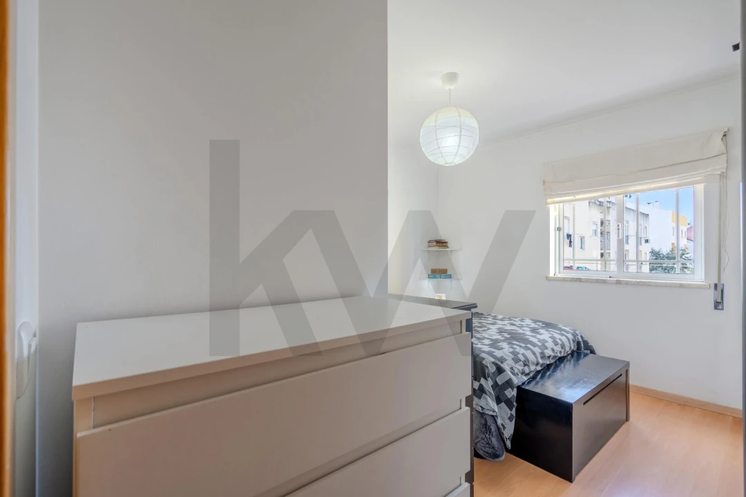 Apartamento T2 para Venda em Quinta do Conde Foto 16