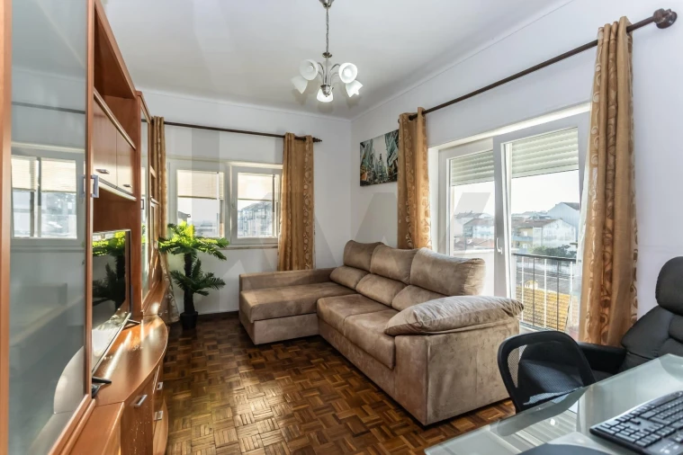 Apartamento T2 para Venda em Baixa da Banheira e Vale da Amoreira Foto 1