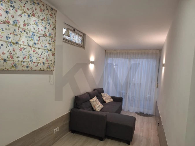 Apartamento T1 para Venda em Beato Foto 4