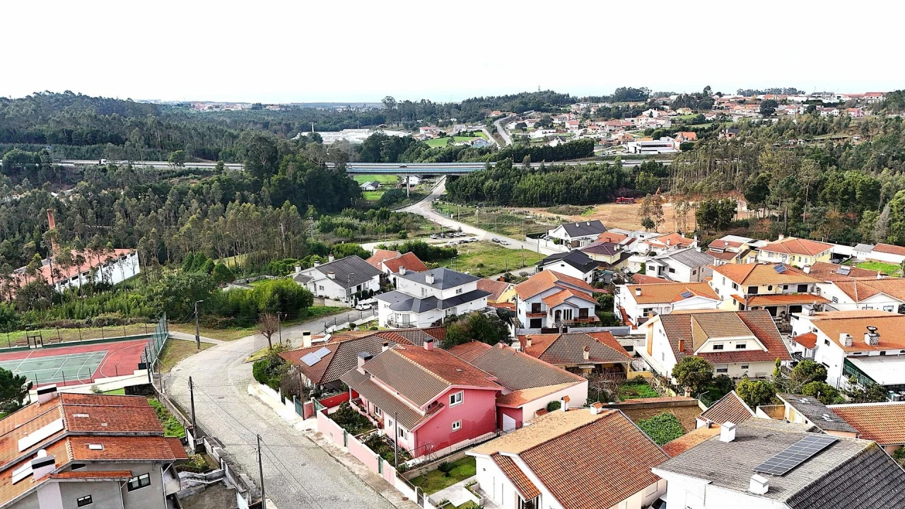 Moradia T3 para Venda em São Paio de Oleiros Foto 51