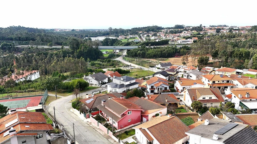 Moradia T3 para Venda em São Paio de Oleiros Foto 51