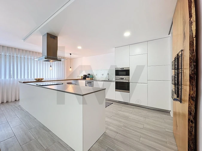 Moradia T3 para Venda em São Paio de Oleiros Foto 8