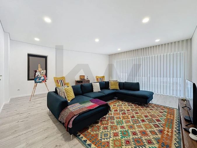 Moradia T3 para Venda em São Paio de Oleiros Foto 2