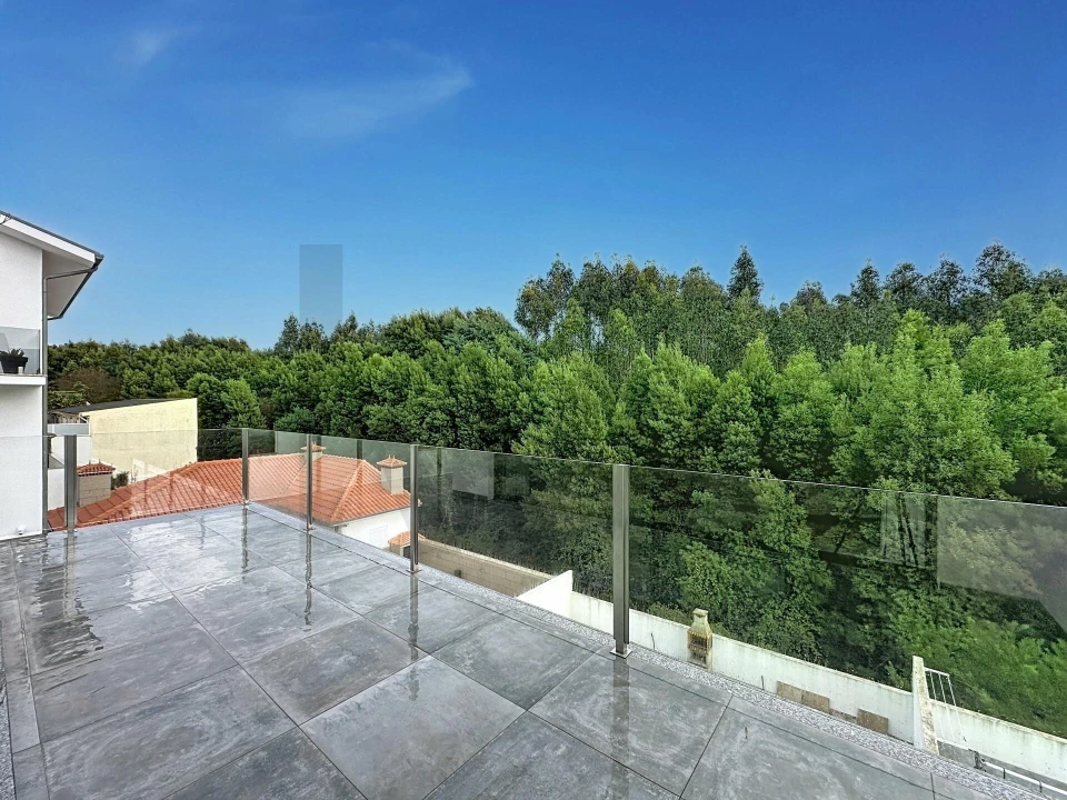 Moradia T3 para Venda em São Paio de Oleiros Foto 32