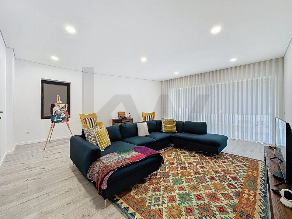 Moradia T3 para Venda em São Paio de Oleiros Foto 2