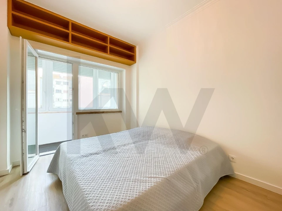 Apartamento T3 para Venda em Carnaxide e Queijas Foto 18