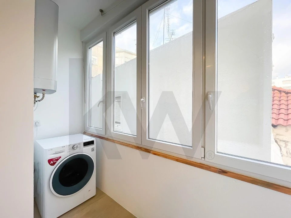 Apartamento T3 para Venda em Carnaxide e Queijas Foto 9