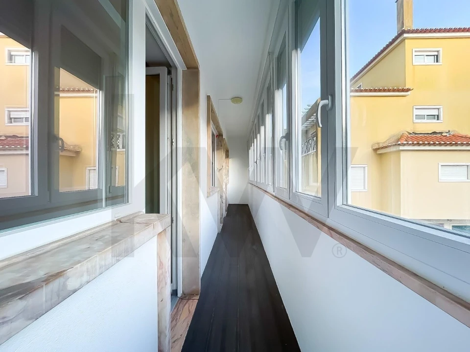 Apartamento T3 para Venda em Carnaxide e Queijas Foto 24