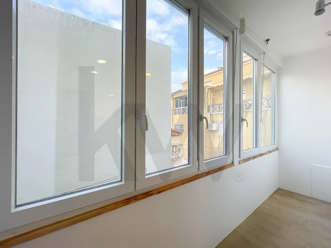 Apartamento T3 para Venda em Carnaxide e Queijas Foto 10