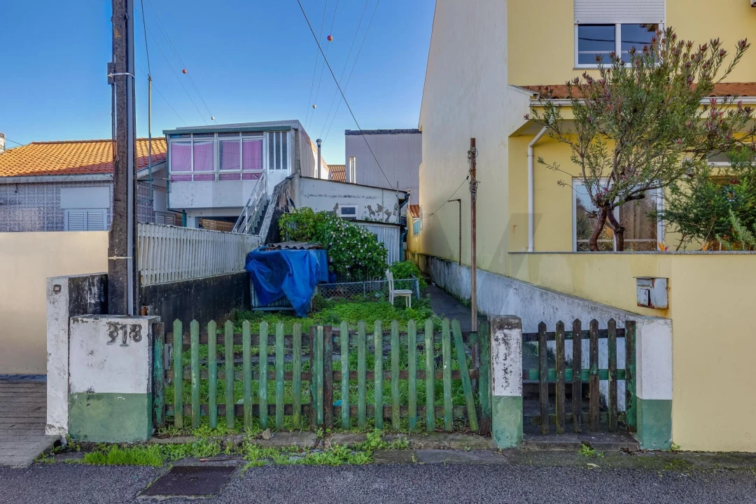 Moradia T1 para Venda em Matosinhos e Leça da Palmeira Foto 1