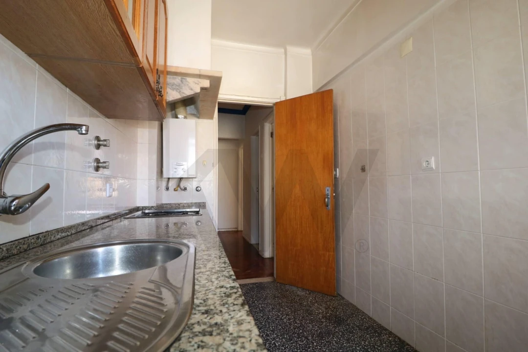 Apartamento T3 para Venda em Venteira Foto 25