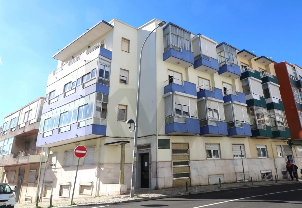 Apartamento T3 para Venda em Venteira Foto 1