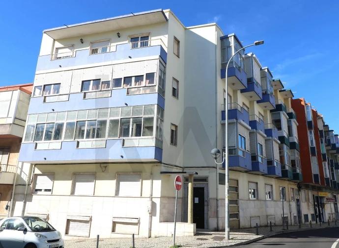 Apartamento T3 para Venda em Venteira Foto 28