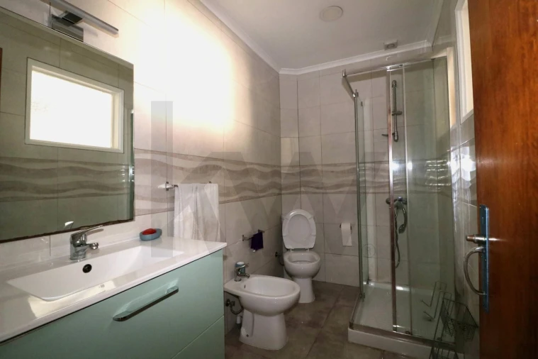 Apartamento T3 para Venda em Venteira Foto 16