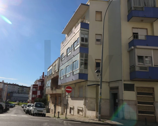 Apartamento T3 para Venda em Venteira Foto 29