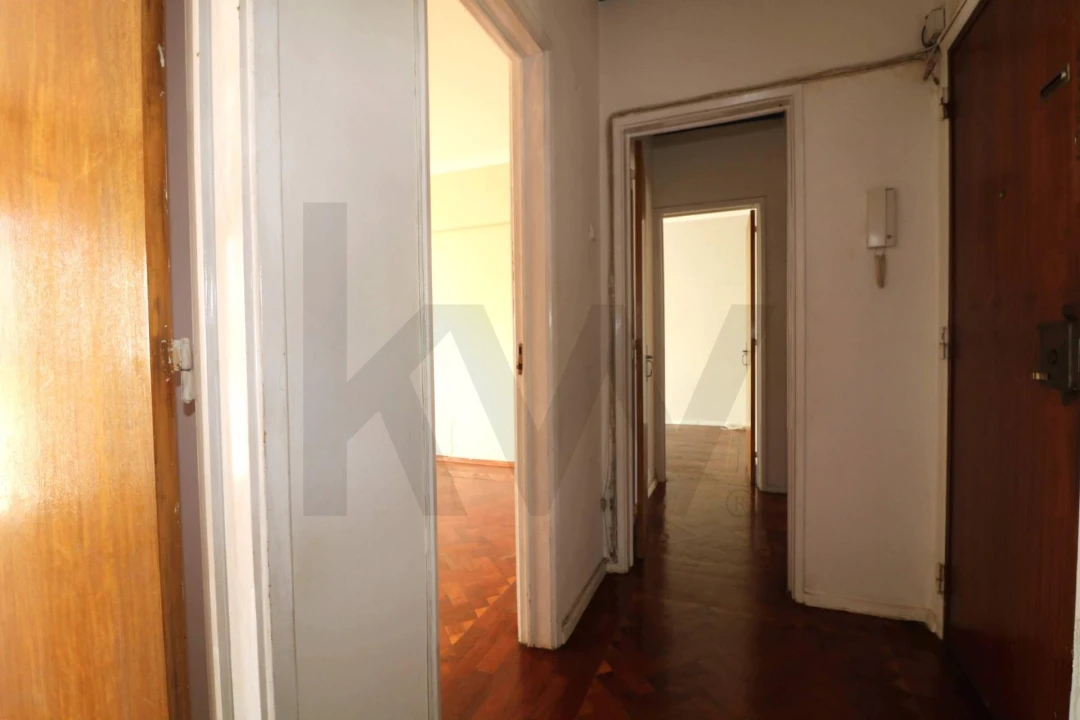 Apartamento T3 para Venda em Venteira Foto 10