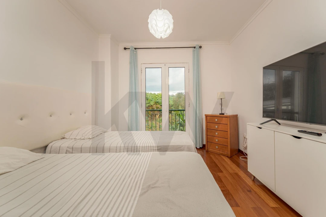 Moradia T2 para Venda em Santa Cruz Foto 33