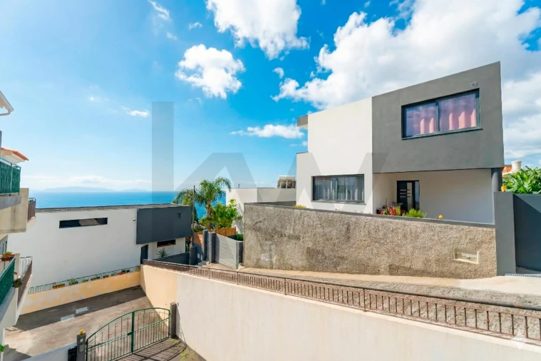 Moradia T2 para Venda em Santa Cruz Foto 14