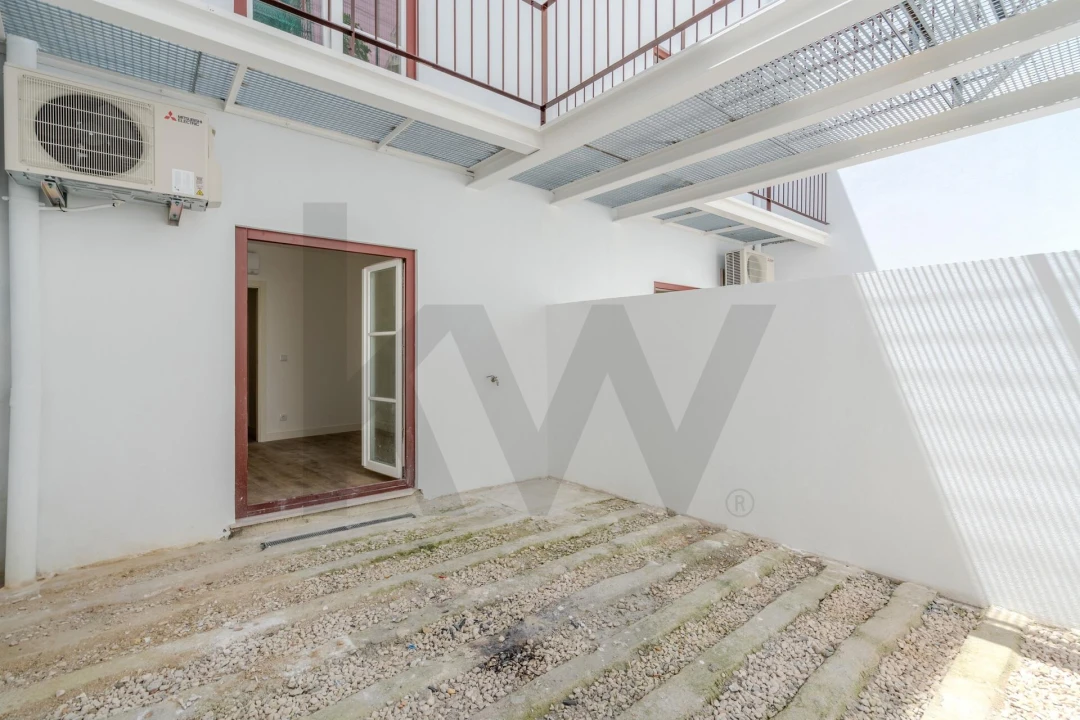 Apartamento T1 para Venda em Santo António Foto 17