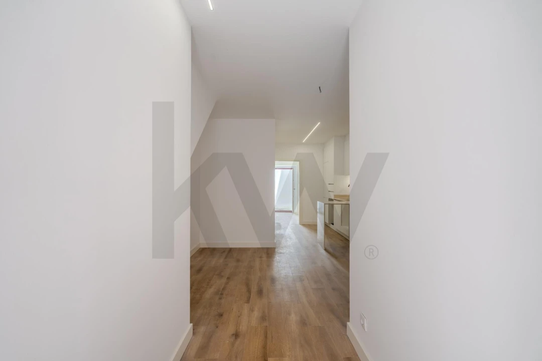 Apartamento T1 para Venda em Santo António Foto 6
