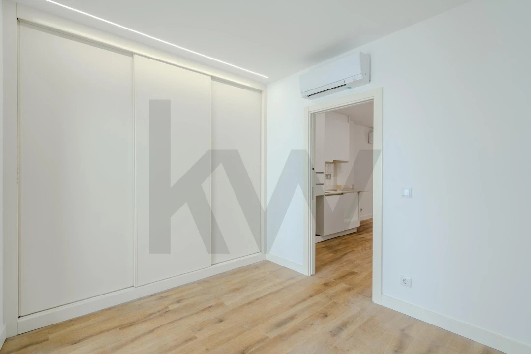 Apartamento T1 para Venda em Santo António Foto 19