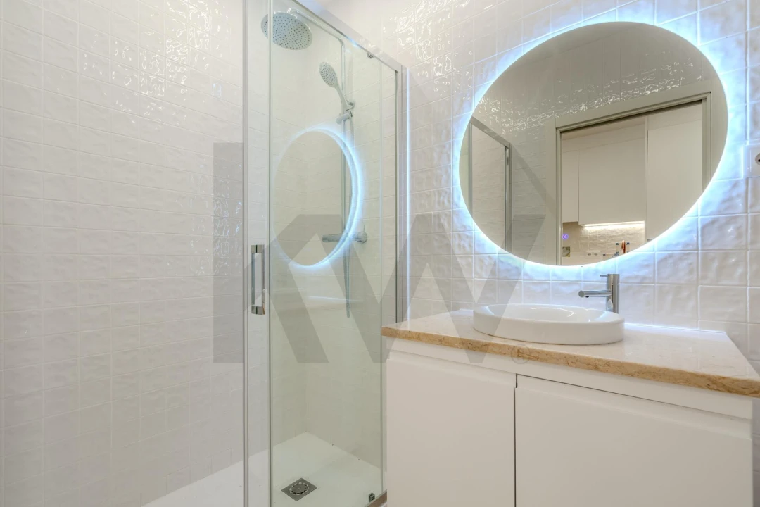 Apartamento T1 para Venda em Santo António Foto 10