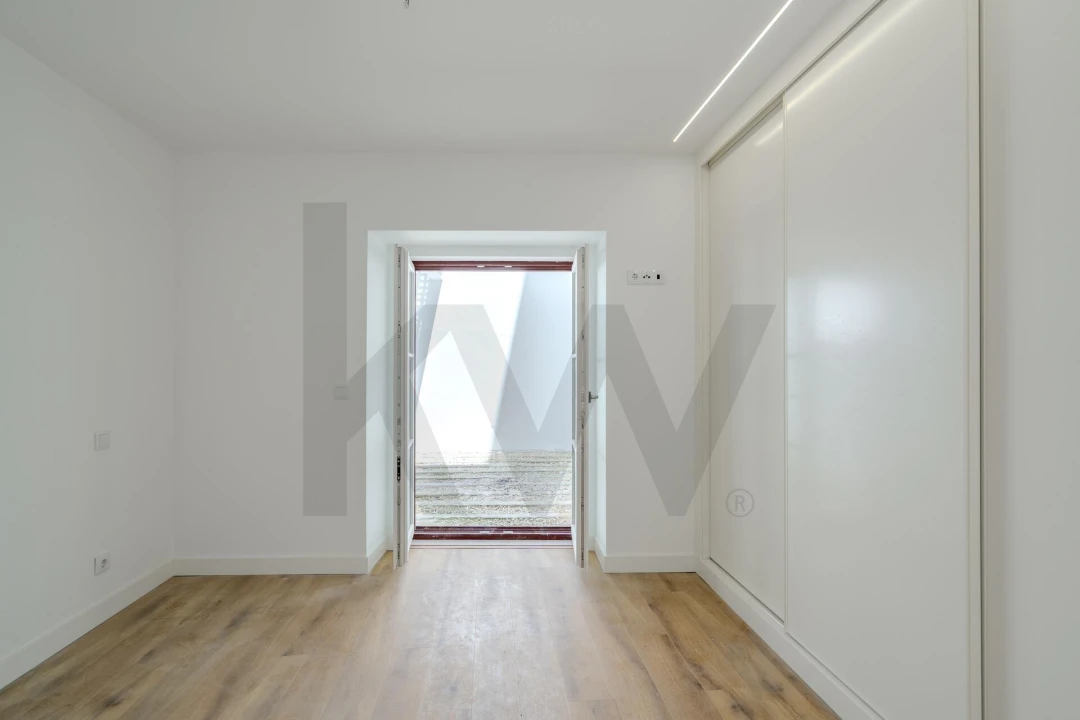 Apartamento T1 para Venda em Santo António Foto 11