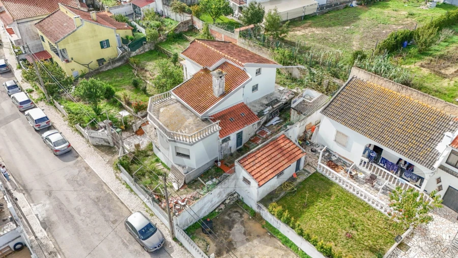 Moradia T3 para Venda em Charneca de Caparica e Sobreda Foto 3