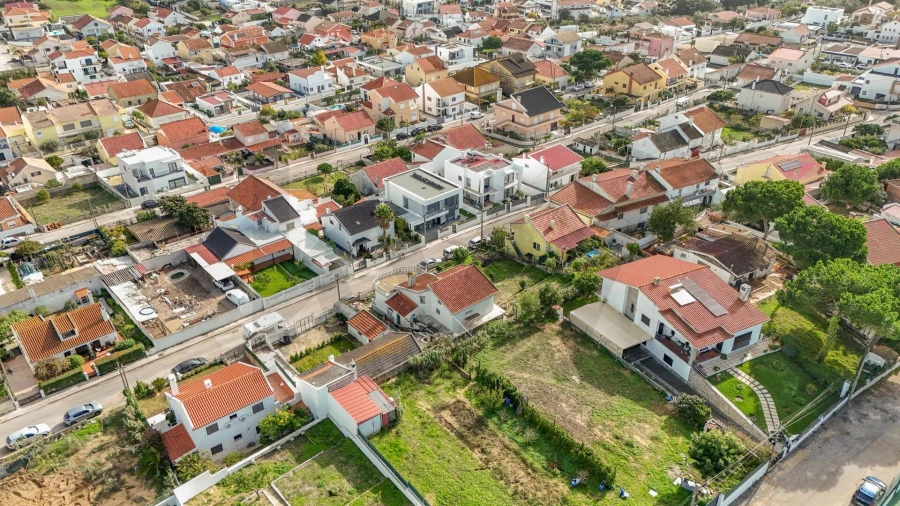 Moradia T3 para Venda em Charneca de Caparica e Sobreda Foto 11