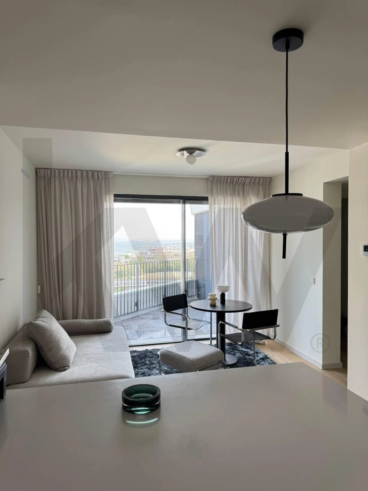 Apartamento T1 para Arrendamento em Olivais Foto 7