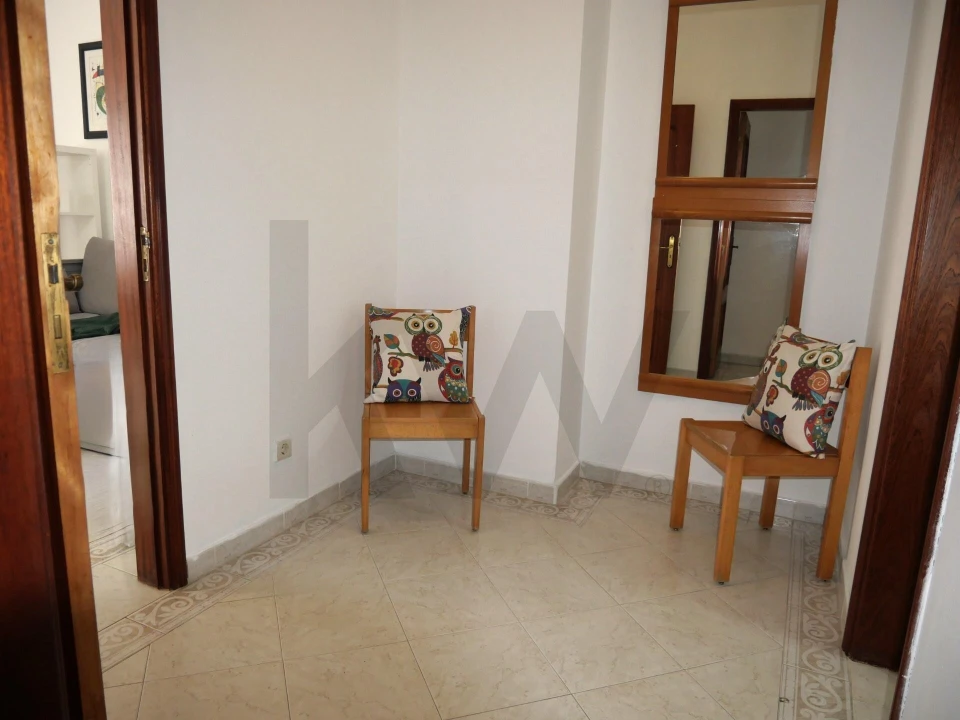 Apartamento T1 para Venda em Guia Foto 7