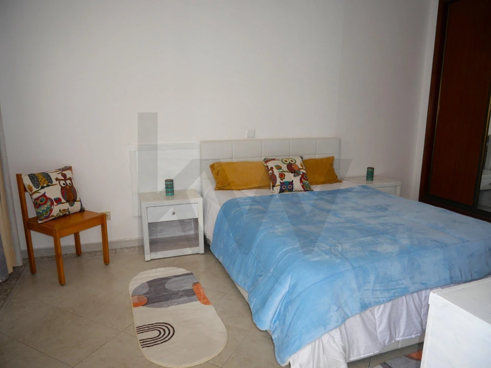 Apartamento T1 para Venda em Guia Foto 2