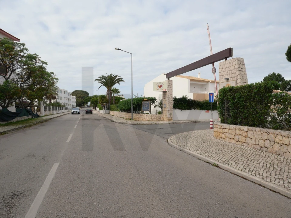 Apartamento T1 para Venda em Guia Foto 45