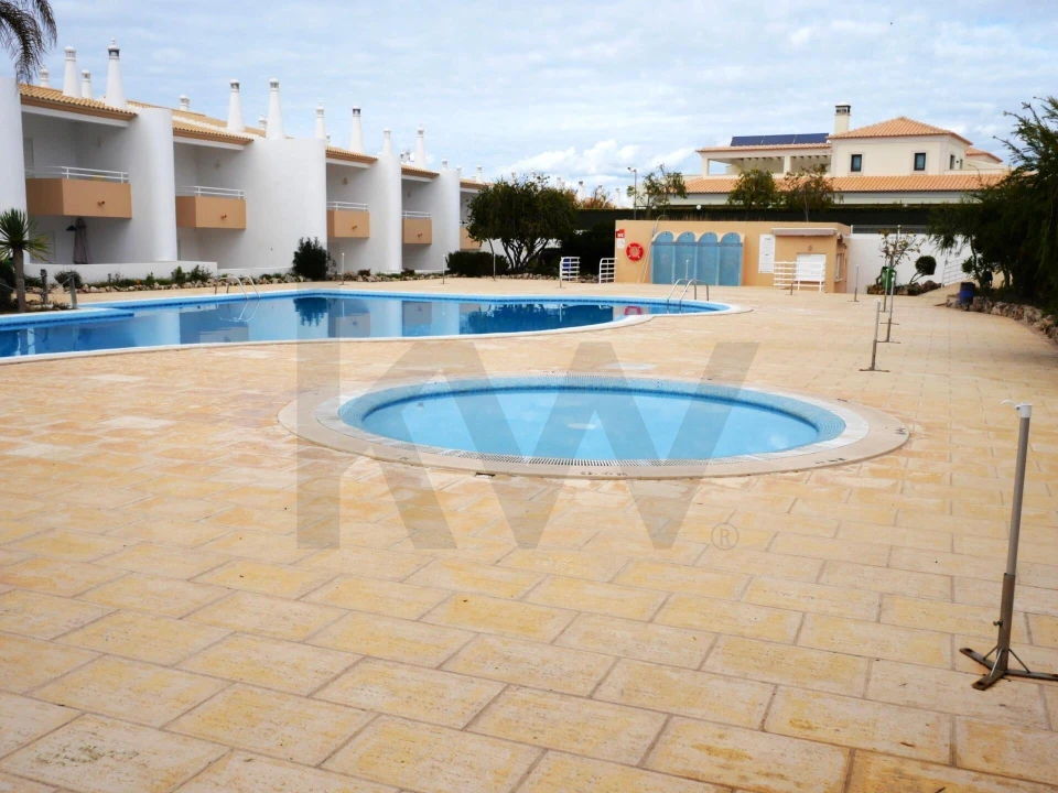 Apartamento T1 para Venda em Guia Foto 34